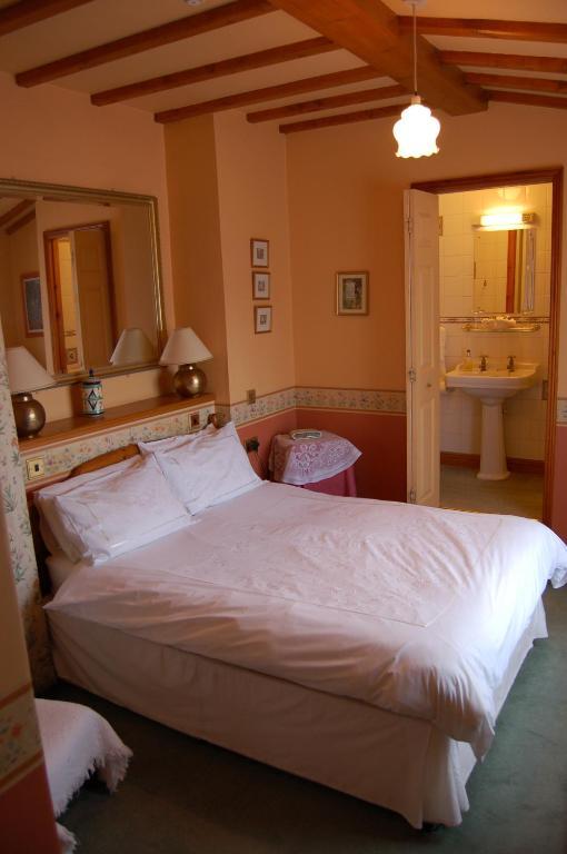 Compton House Bed & Breakfast Ashbourne  Exterior photo