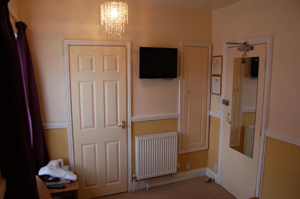 Compton House Bed & Breakfast Ashbourne  Exterior photo