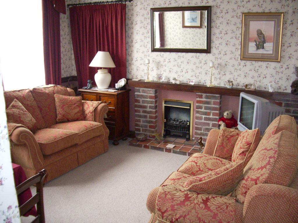 Compton House Bed & Breakfast Ashbourne  Exterior photo